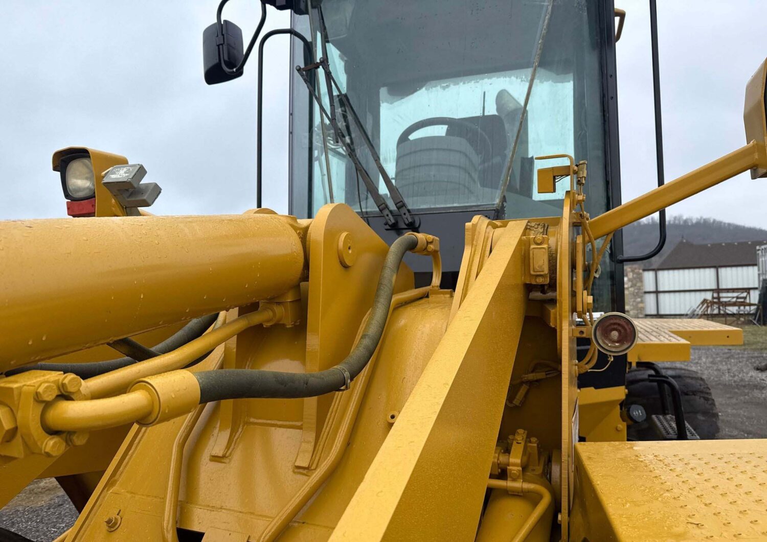 ES5932J